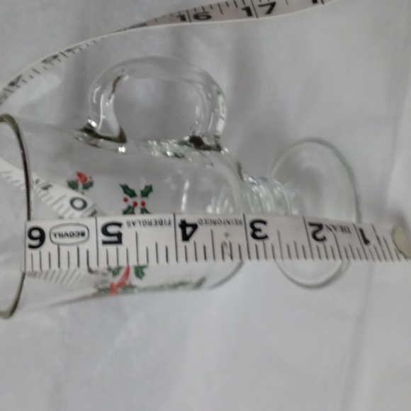 Vtg Christmas Holly Footed Mugs with handle set of 2 - Picture 6 of 6